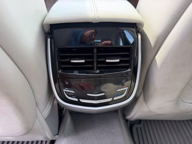 2017 Crystal White Tricoat Cadillac XTS Platinum AWD Sedan