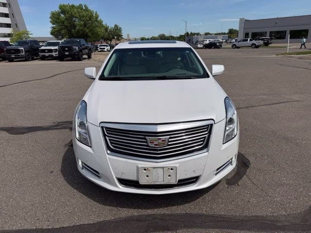 2017 Crystal White Tricoat Cadillac XTS Platinum AWD Sedan