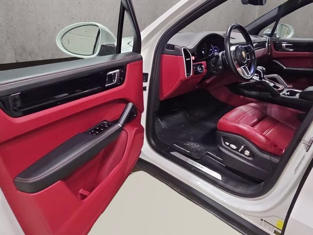 2019 White Porsche Cayenne Base AWD SUV