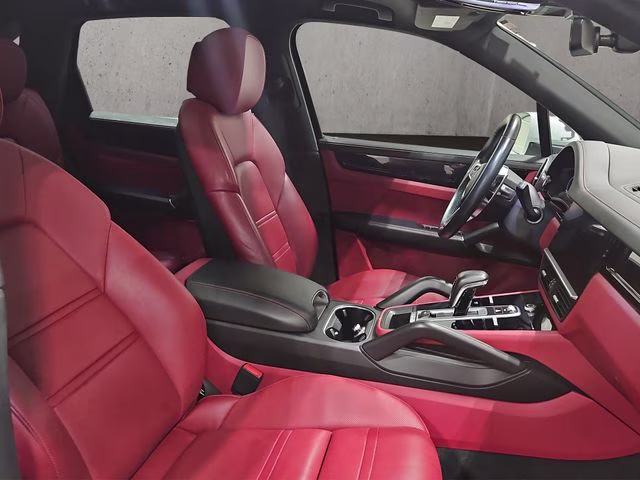 2019 White Porsche Cayenne Base AWD SUV