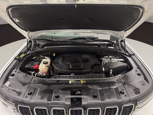 2023 Bright White Clearcoat Jeep Grand Cherokee L Overland 4X4 SUV