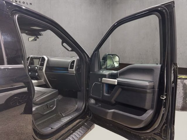 2020 Agate Black Metallic Ford F-150 Lariat 4X4 Truck