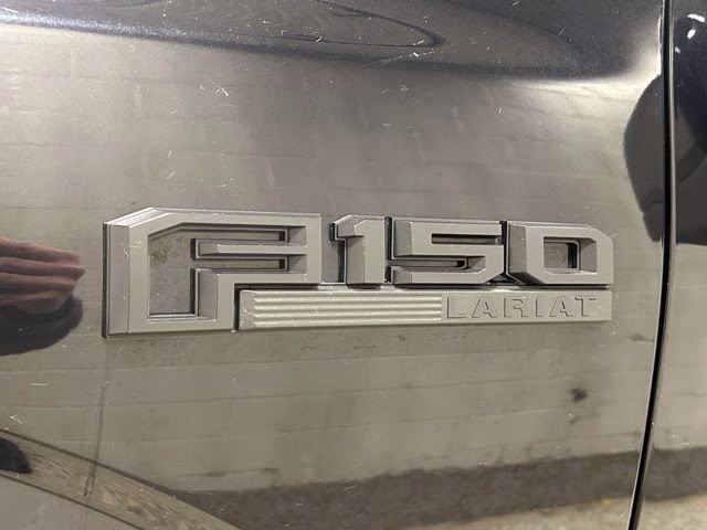 2020 Agate Black Metallic Ford F-150 Lariat 4X4 Truck