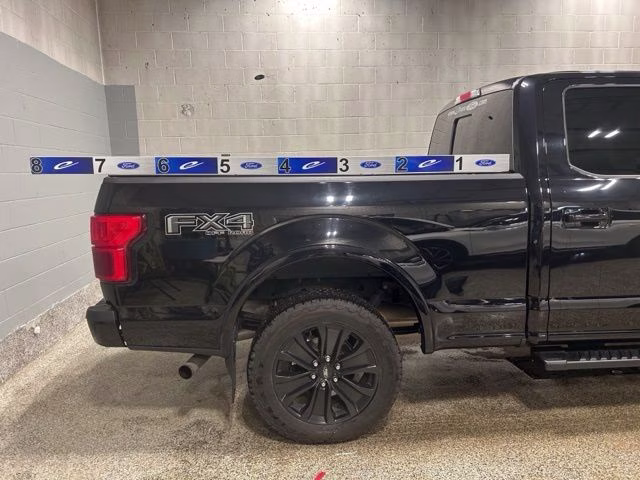 2020 Agate Black Metallic Ford F-150 Lariat 4X4 Truck