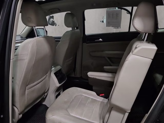 2019 Deep Black Pearl Volkswagen Atlas SEL Premium AWD SUV