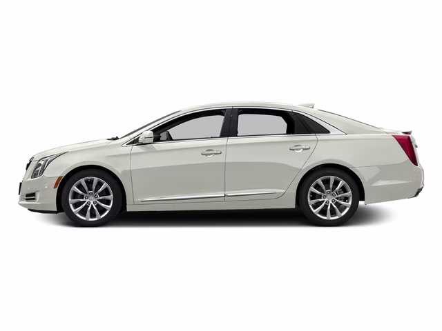 2017 Crystal White Tricoat Cadillac XTS Platinum AWD Sedan
