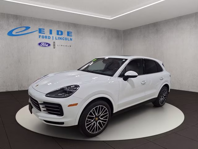 2019 White Porsche Cayenne Base AWD SUV