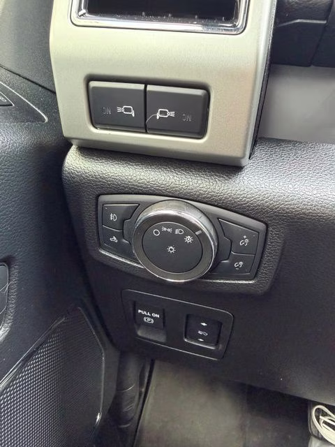 2020 Agate Black Metallic Ford F-150 Lariat 4X4 Truck