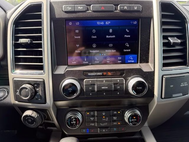 2020 Agate Black Metallic Ford F-150 Lariat 4X4 Truck