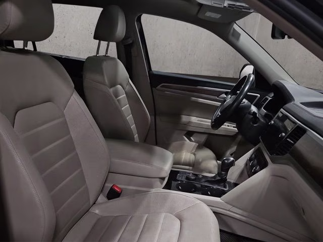 2019 Deep Black Pearl Volkswagen Atlas SEL Premium AWD SUV