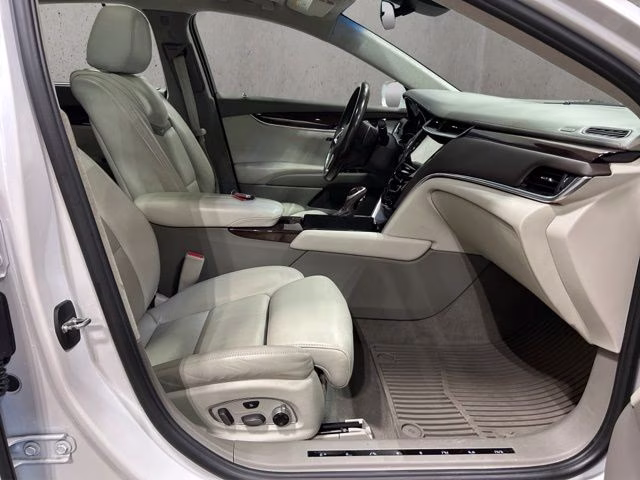 2017 Crystal White Tricoat Cadillac XTS Platinum AWD Sedan