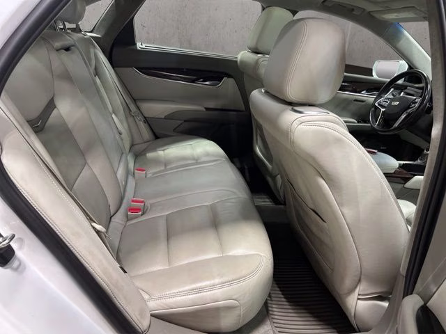 2017 Crystal White Tricoat Cadillac XTS Platinum AWD Sedan
