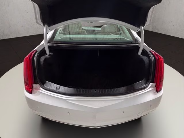2017 Crystal White Tricoat Cadillac XTS Platinum AWD Sedan