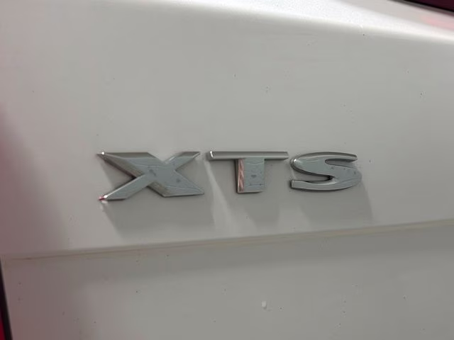 2017 Crystal White Tricoat Cadillac XTS Platinum AWD Sedan