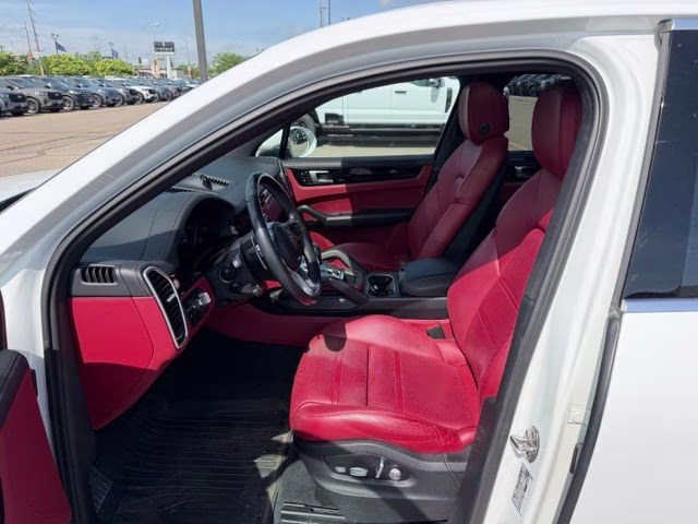 2019 White Porsche Cayenne Base AWD SUV