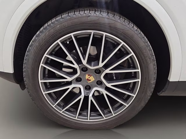 2019 White Porsche Cayenne Base AWD SUV