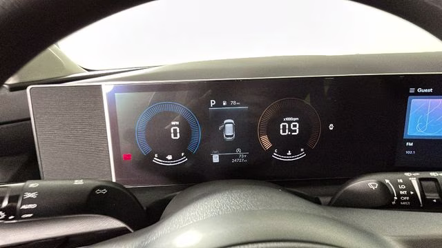 2025 White Pearl Hyundai Tucson SE AWD SUV