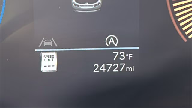 2025 White Pearl Hyundai Tucson SE AWD SUV