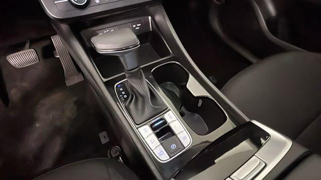 2025 White Pearl Hyundai Tucson SE AWD SUV