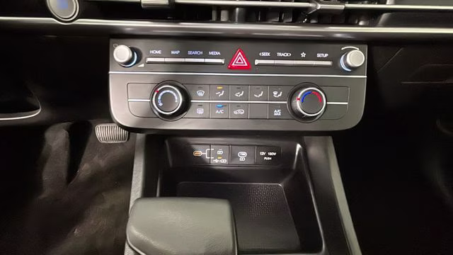2025 White Pearl Hyundai Tucson SE AWD SUV