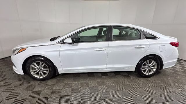 2016 Quartz White Pearl Hyundai Sonata Base FWD Sedan