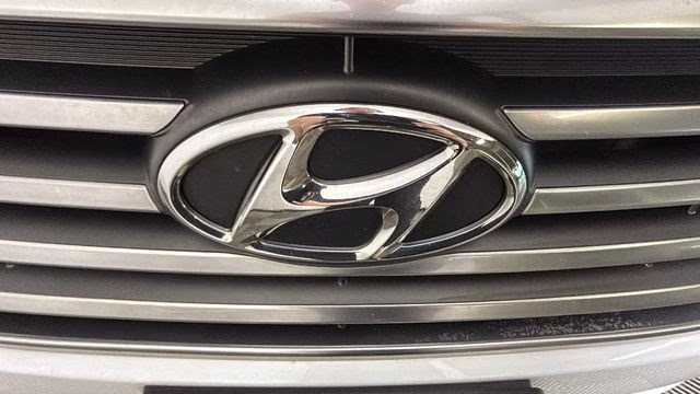 2016 Quartz White Pearl Hyundai Sonata Base FWD Sedan