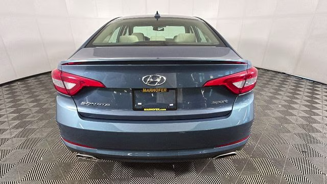 2015 Nouveau Blue Hyundai Sonata Sport FWD Sedan