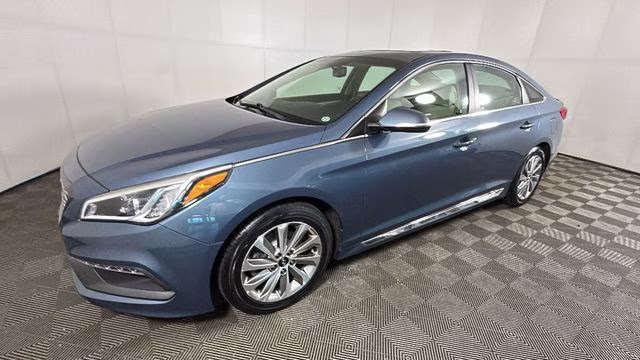2015 Nouveau Blue Hyundai Sonata Sport FWD Sedan