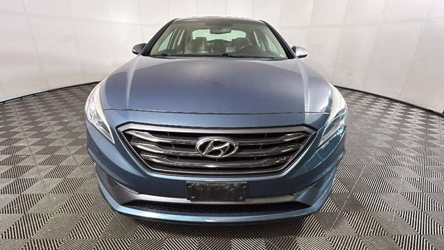 2015 Nouveau Blue Hyundai Sonata Sport FWD Sedan
