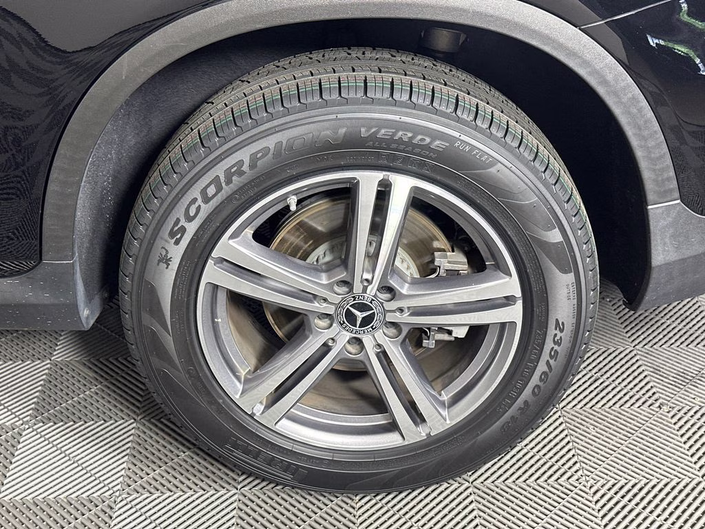 2022 Black Mercedes-Benz GLC GLC 300 RWD SUV