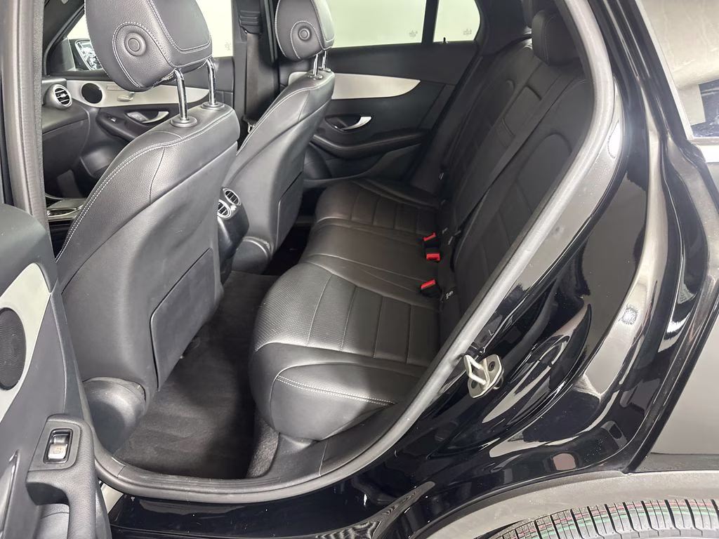 2022 Black Mercedes-Benz GLC GLC 300 RWD SUV