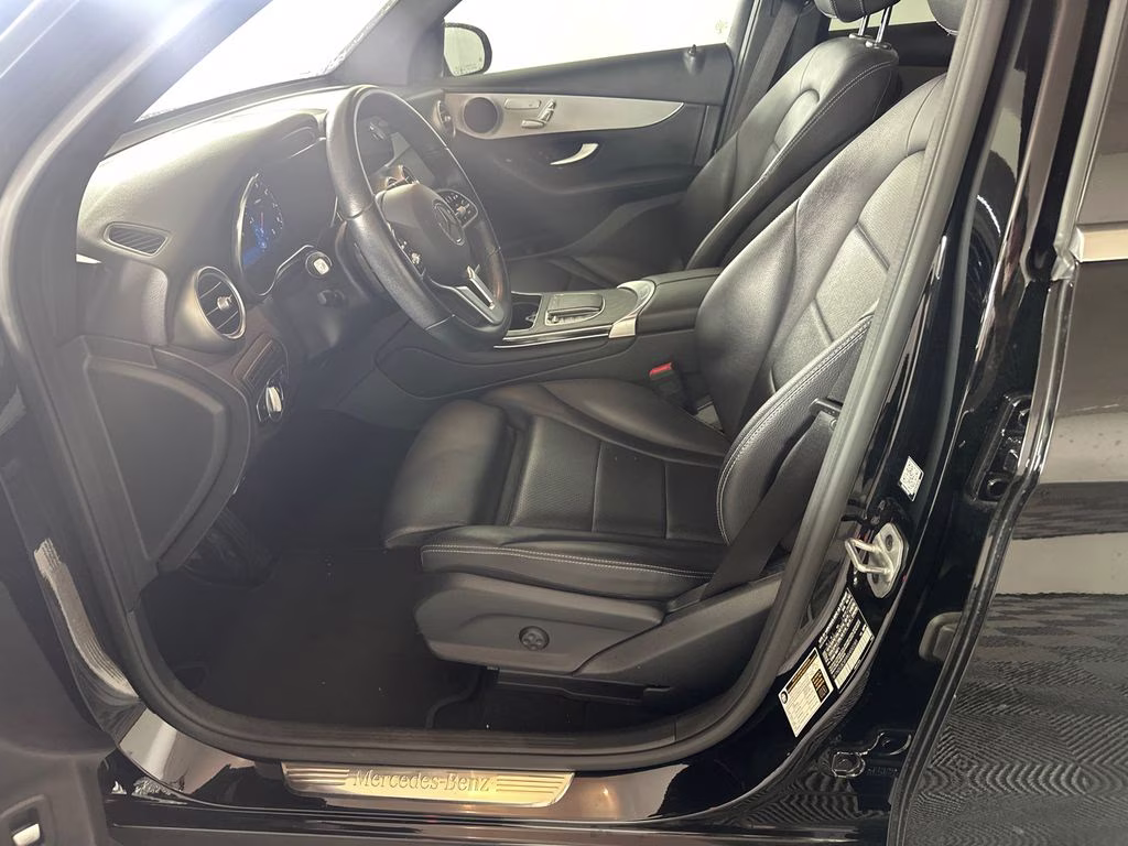 2022 Black Mercedes-Benz GLC GLC 300 RWD SUV
