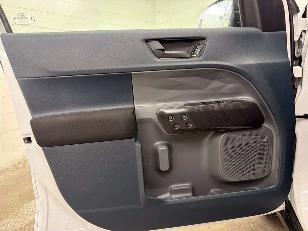 2024 Oxford White Ford Maverick XL AWD Truck