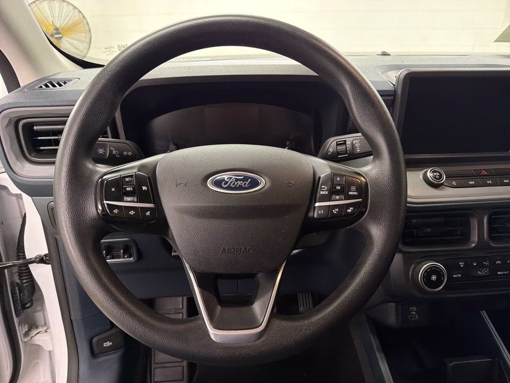 2024 Oxford White Ford Maverick XL AWD Truck
