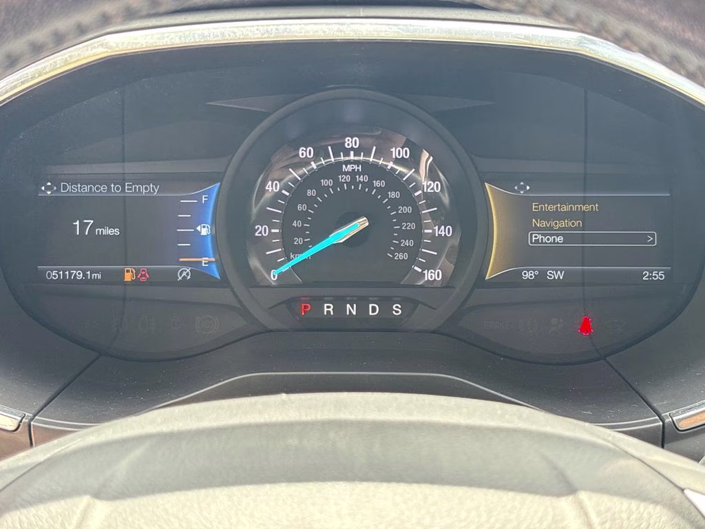 2020 White Metallic Ford Edge Titanium FWD SUV