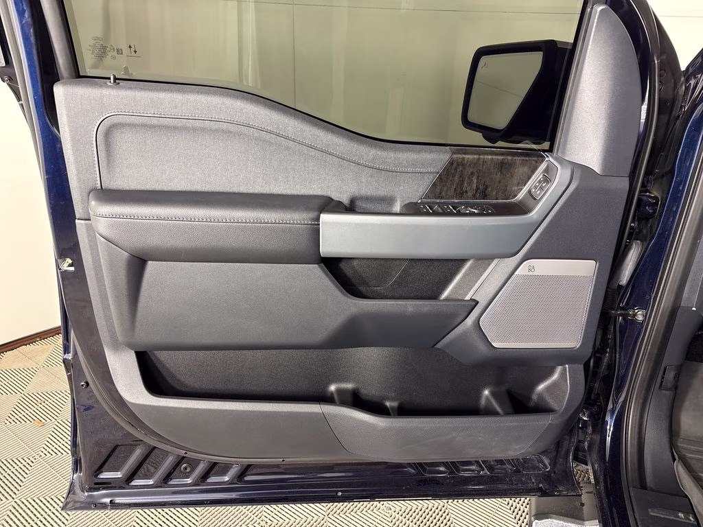 2022 Blue Metallic Ford F-150 Lariat 4X4 Truck