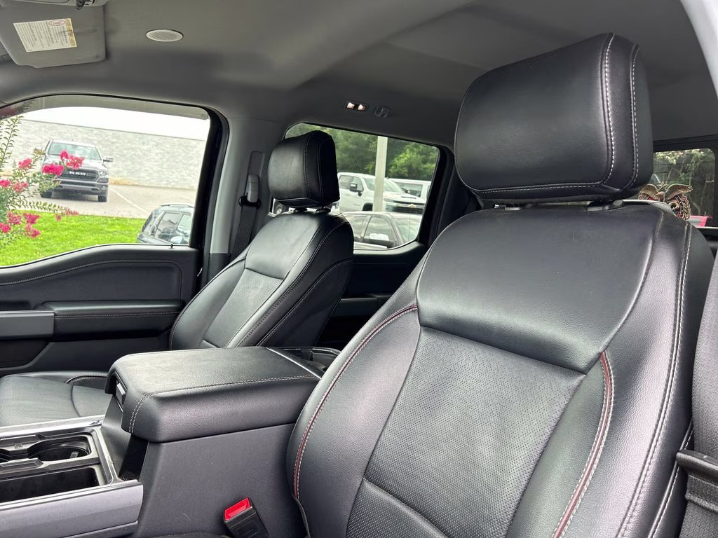 2024 Antimatter Blue Metallic Ford Super Duty F-250 SRW Lariat 4X4 Truck