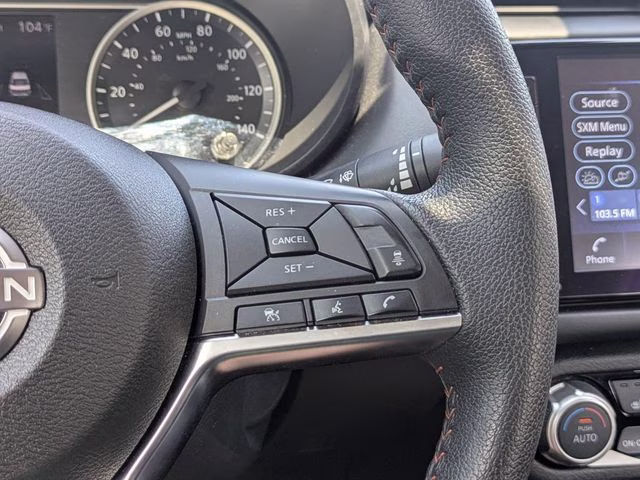 2024 Super Black Metallic Nissan Versa 1.6 SR FWD Sedan