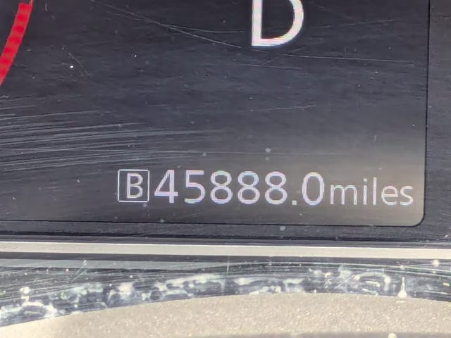 2024 Super Black Metallic Nissan Versa 1.6 SR FWD Sedan