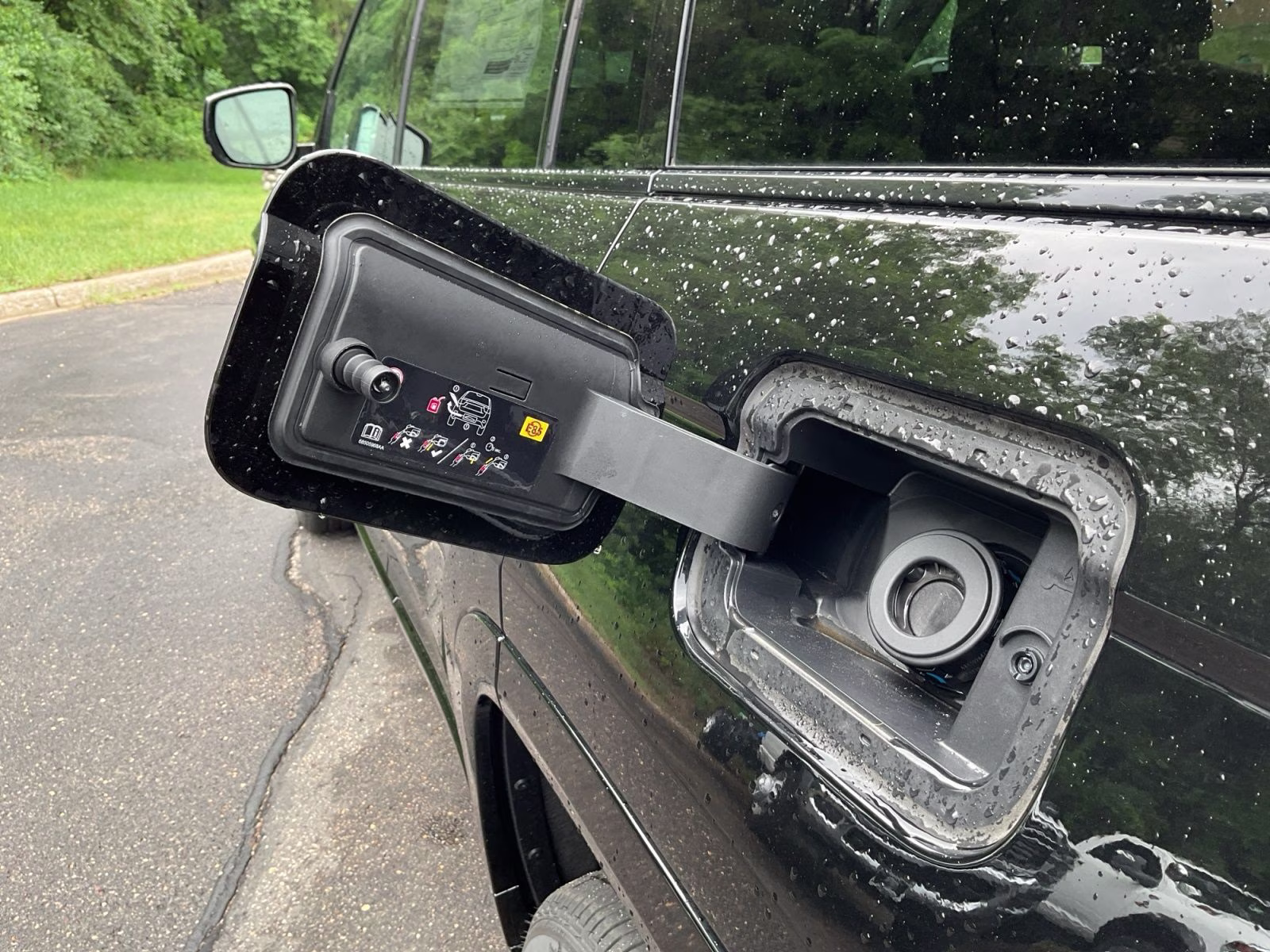 2026 Diamond Black Crystal Pearlcoat Jeep Grand Cherokee L Limited 4X4 SUV