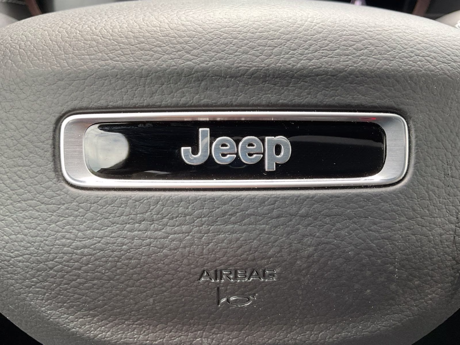 2026 Diamond Black Crystal Pearlcoat Jeep Grand Cherokee L Limited 4X4 SUV