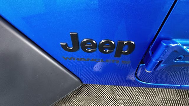 2023 Hydro Blue Pearl Coat Jeep Wrangler Altitude 4X4 SUV