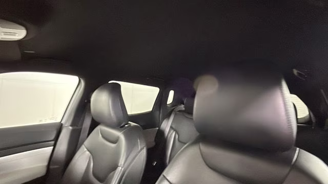 2024 Silver Zynith Metallic Clearcoat Jeep Compass Limited 4X4 SUV