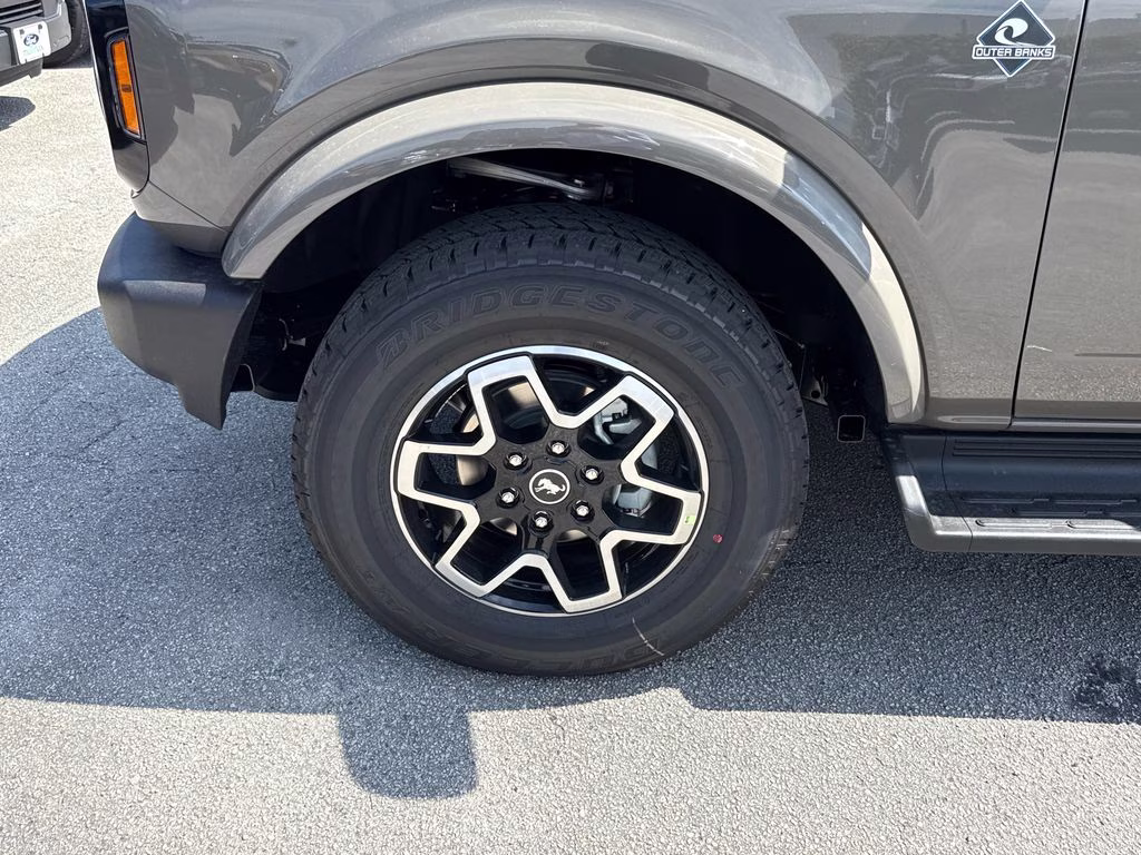 2026 Marsh Gray Ford Bronco Outer Banks 4X4 SUV