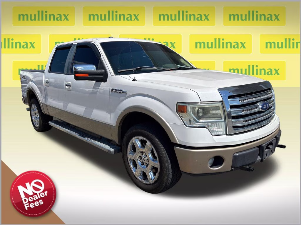 2013 White Platinum Metallic Tri-Coat Ford F-150 Lariat 4X4 Truck