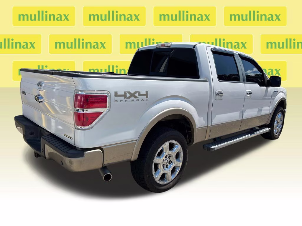 2013 White Platinum Metallic Tri-Coat Ford F-150 Lariat 4X4 Truck
