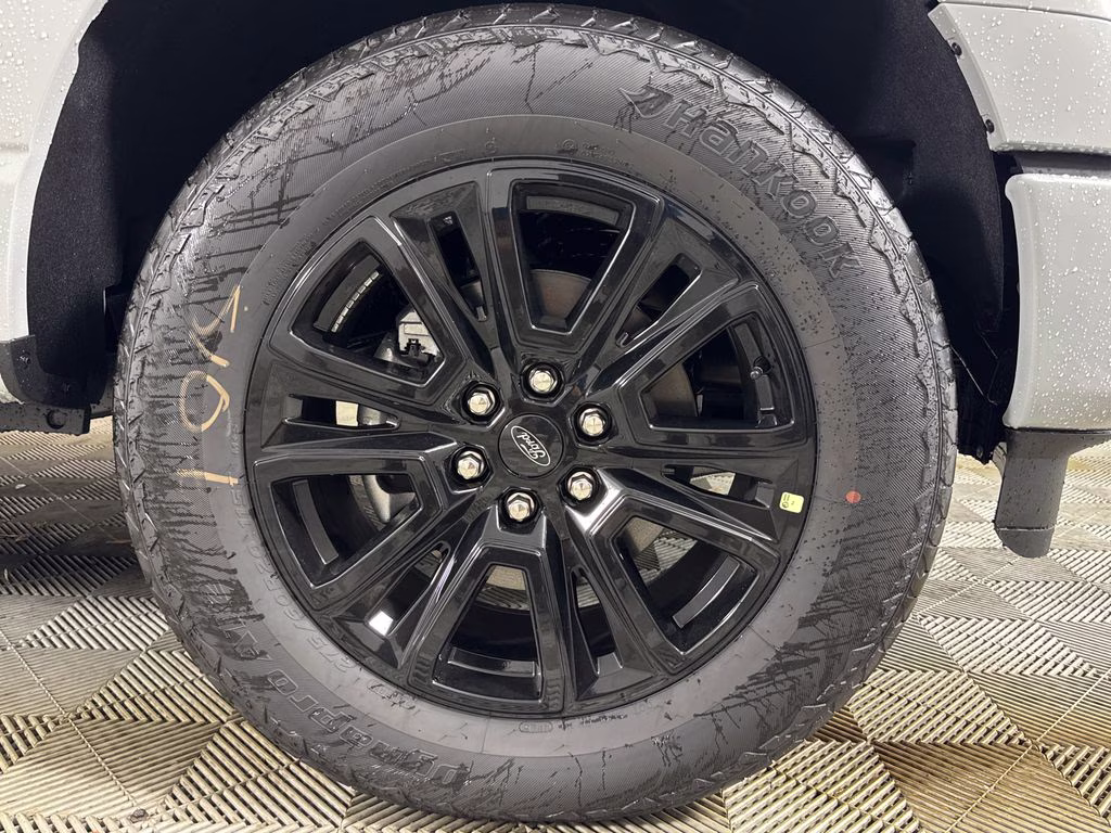 2026 Avalanche Ford F-150 Platinum 4X4 Truck