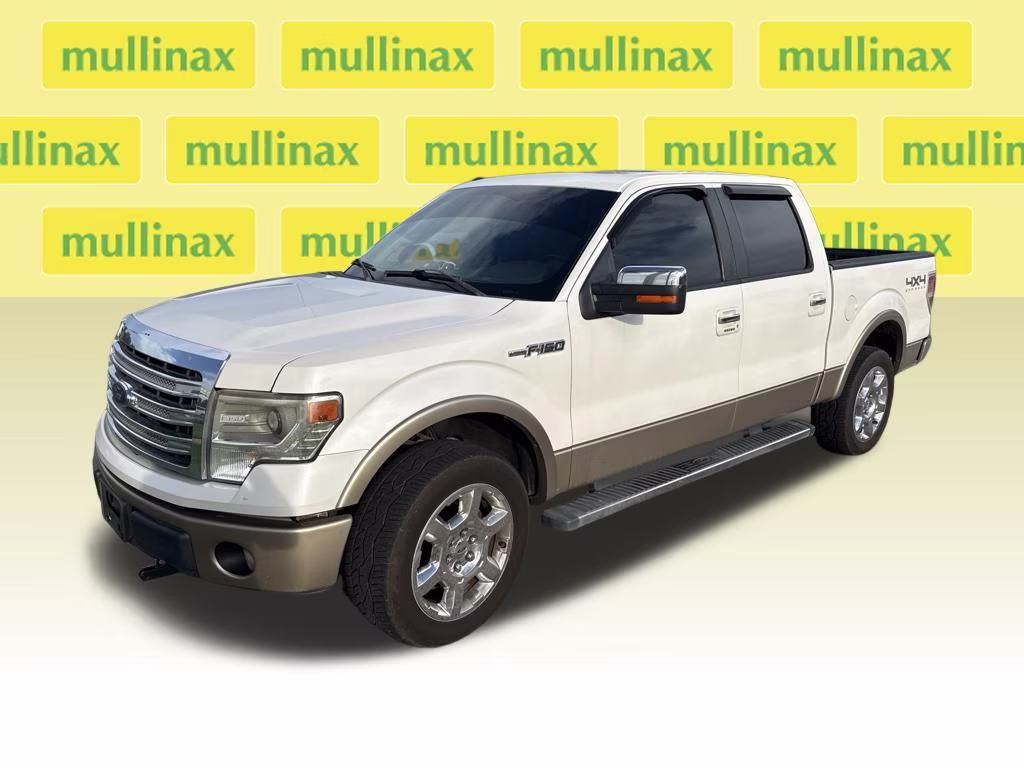 2013 White Platinum Metallic Tri-Coat Ford F-150 Lariat 4X4 Truck