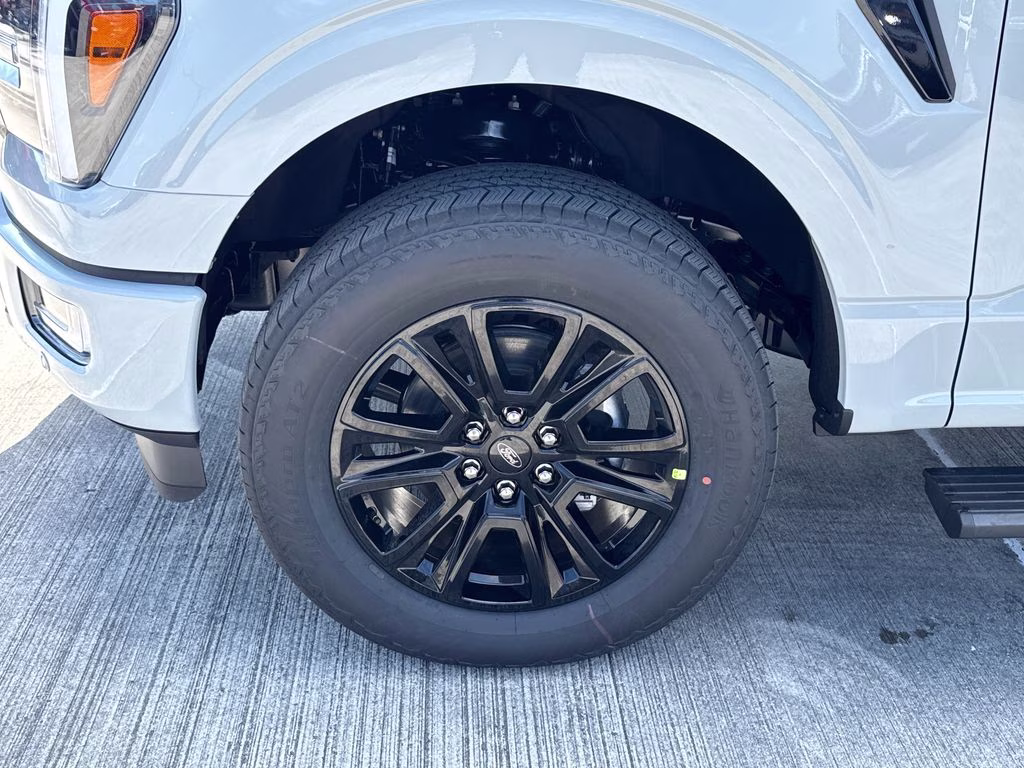 2026 Avalanche Ford F-150 Platinum 4X4 Truck