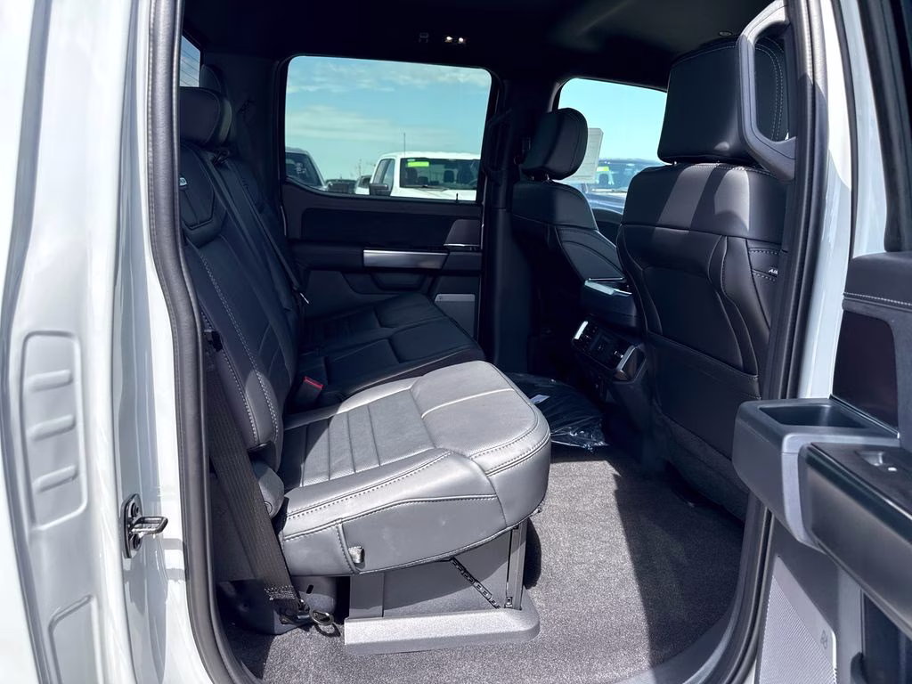 2026 Avalanche Ford F-150 Platinum 4X4 Truck